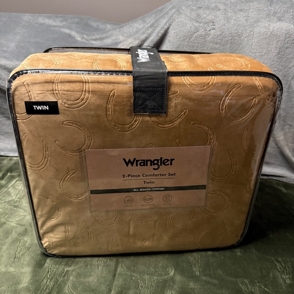 Wrangler Tan 2-Piece Comforter Set Twin Plush Horseshoe Design NWT